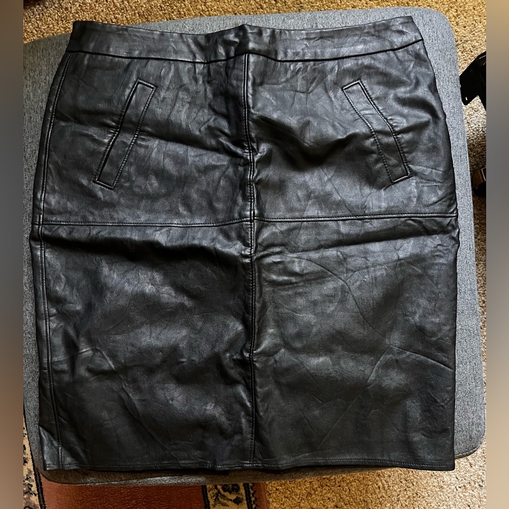 Faux Leather mini skirt